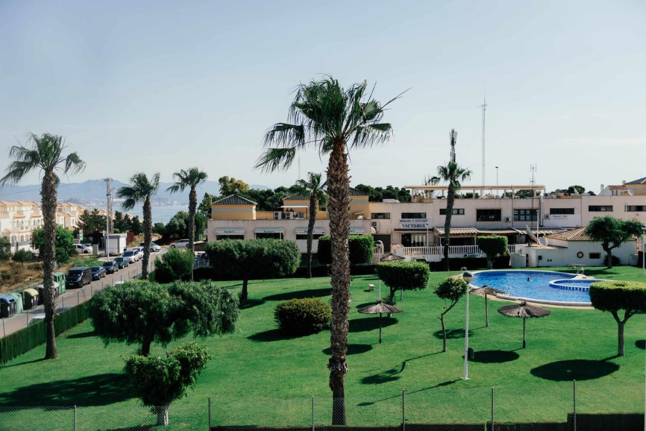 Stunning 2 Bedroom Apartment With Pool View Alicante Eksteriør bilde