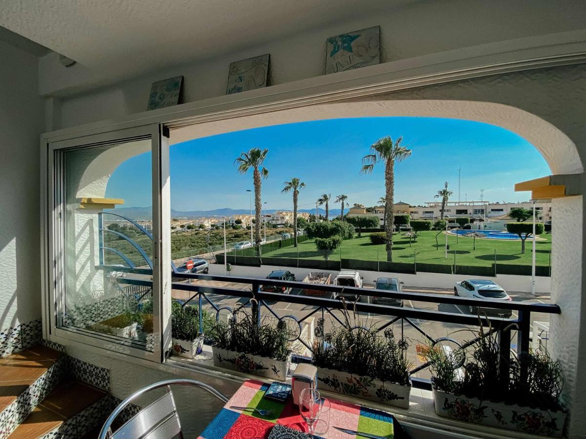 Stunning 2 Bedroom Apartment With Pool View Alicante Eksteriør bilde