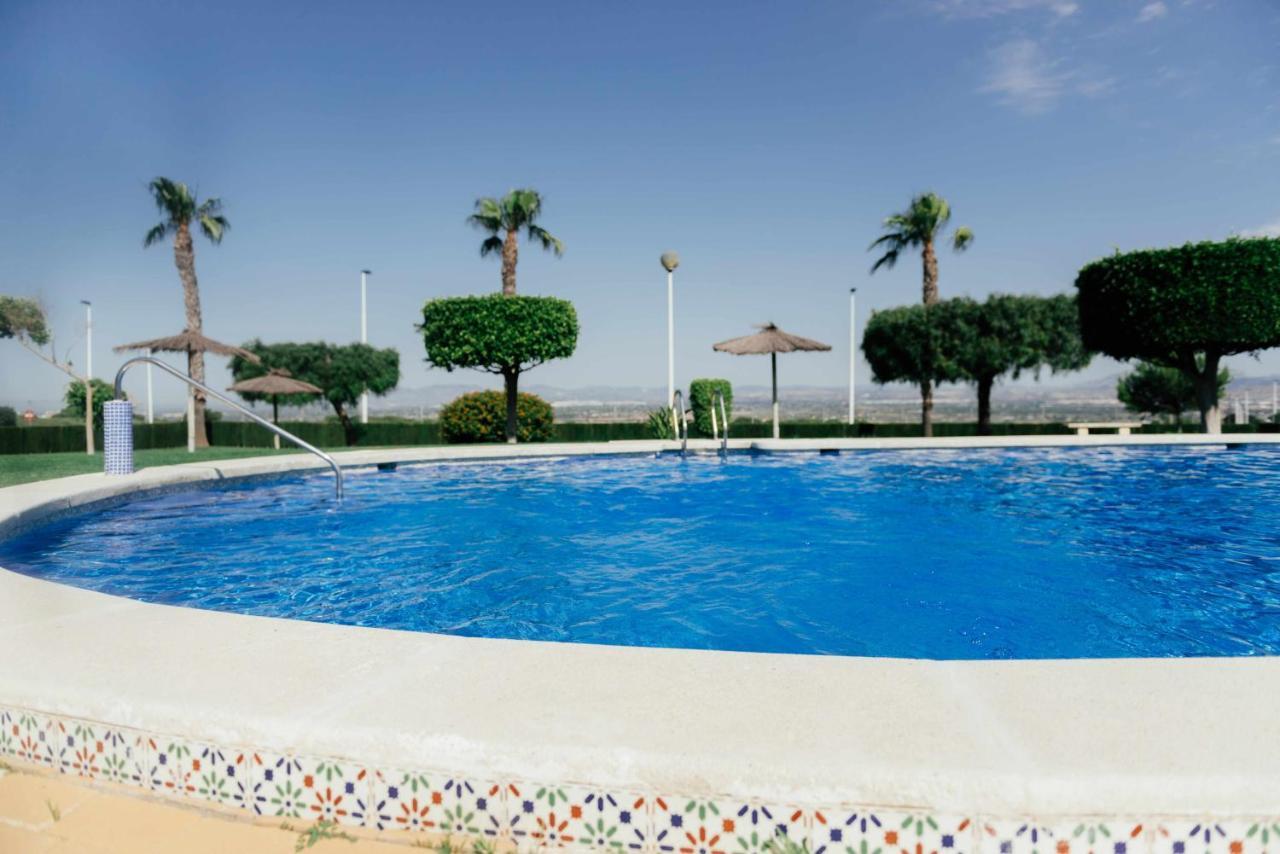 Stunning 2 Bedroom Apartment With Pool View Alicante Eksteriør bilde