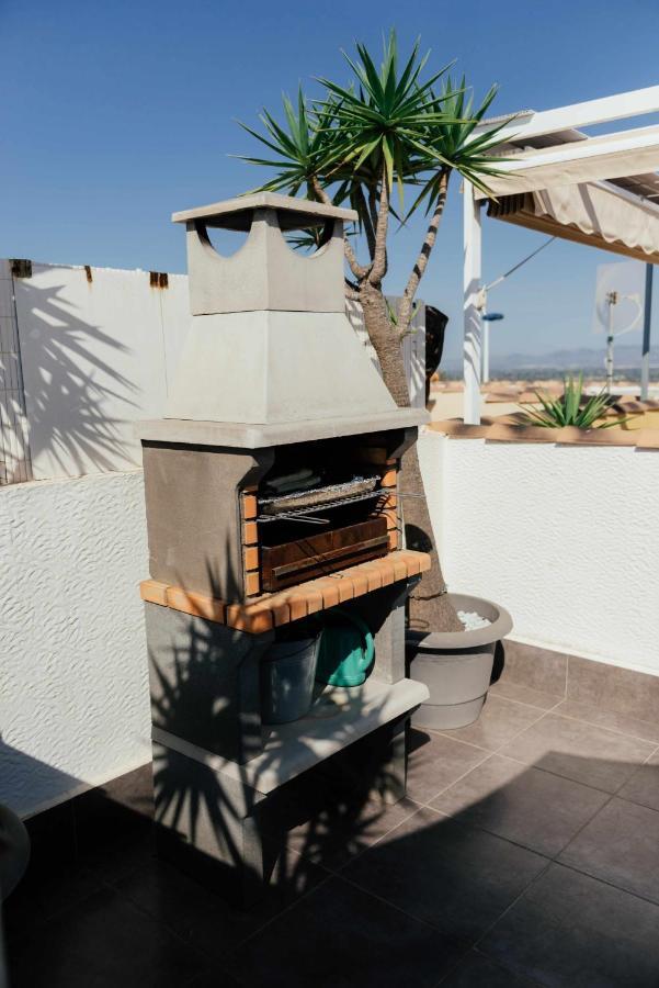 Stunning 2 Bedroom Apartment With Pool View Alicante Eksteriør bilde