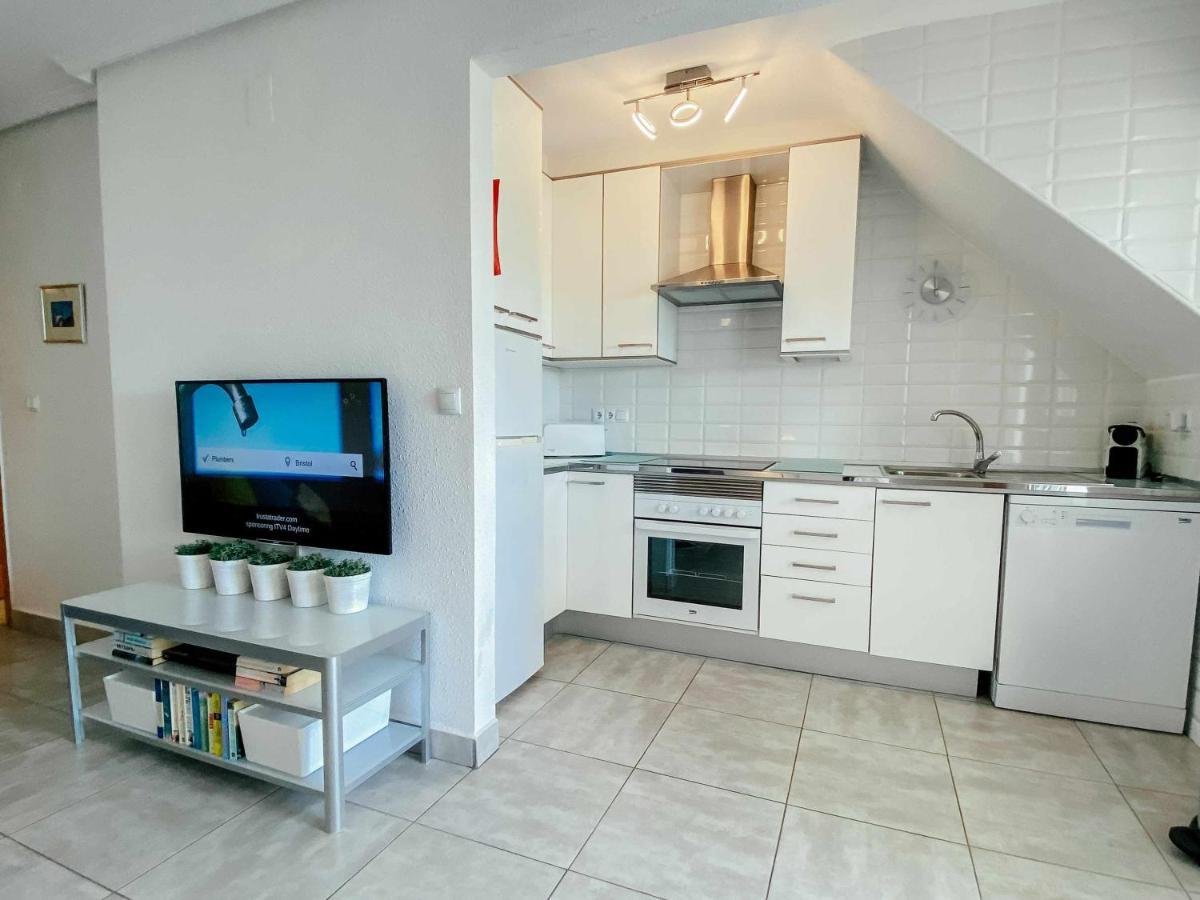 Stunning 2 Bedroom Apartment With Pool View Alicante Eksteriør bilde