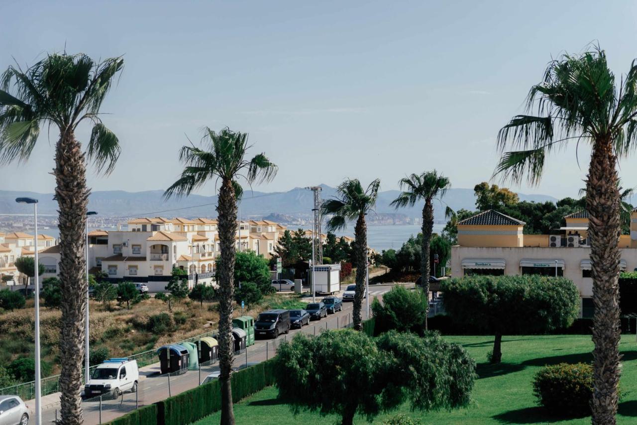 Stunning 2 Bedroom Apartment With Pool View Alicante Eksteriør bilde